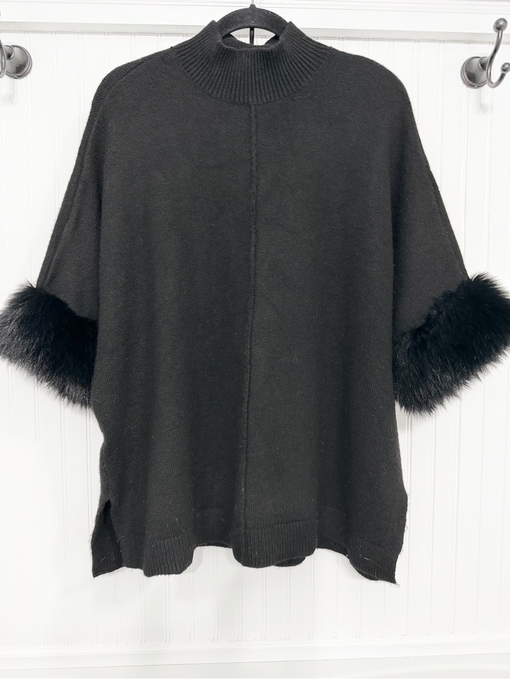 Ann Taylor Factory XS/S Faux Fur Trim Mock Neck Oversized Sweater EUC washable